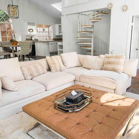 Stunning Mediterranean Mansion In Laurel Canyon Los Angeles Zewnętrze zdjęcie